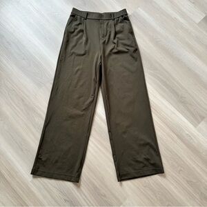 Halara NWT Halo tek air size medium athleisure wide leg